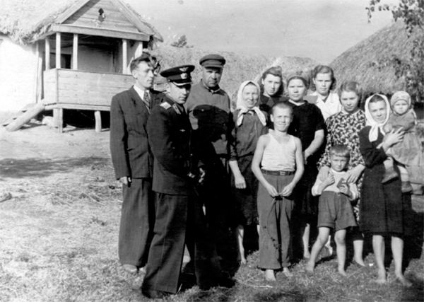 семья инюшиных в себякино в 1954 году